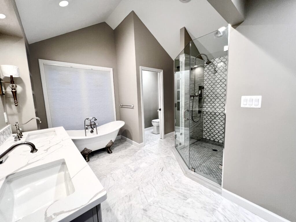 Residental- Westwood Park- Master Bathroom